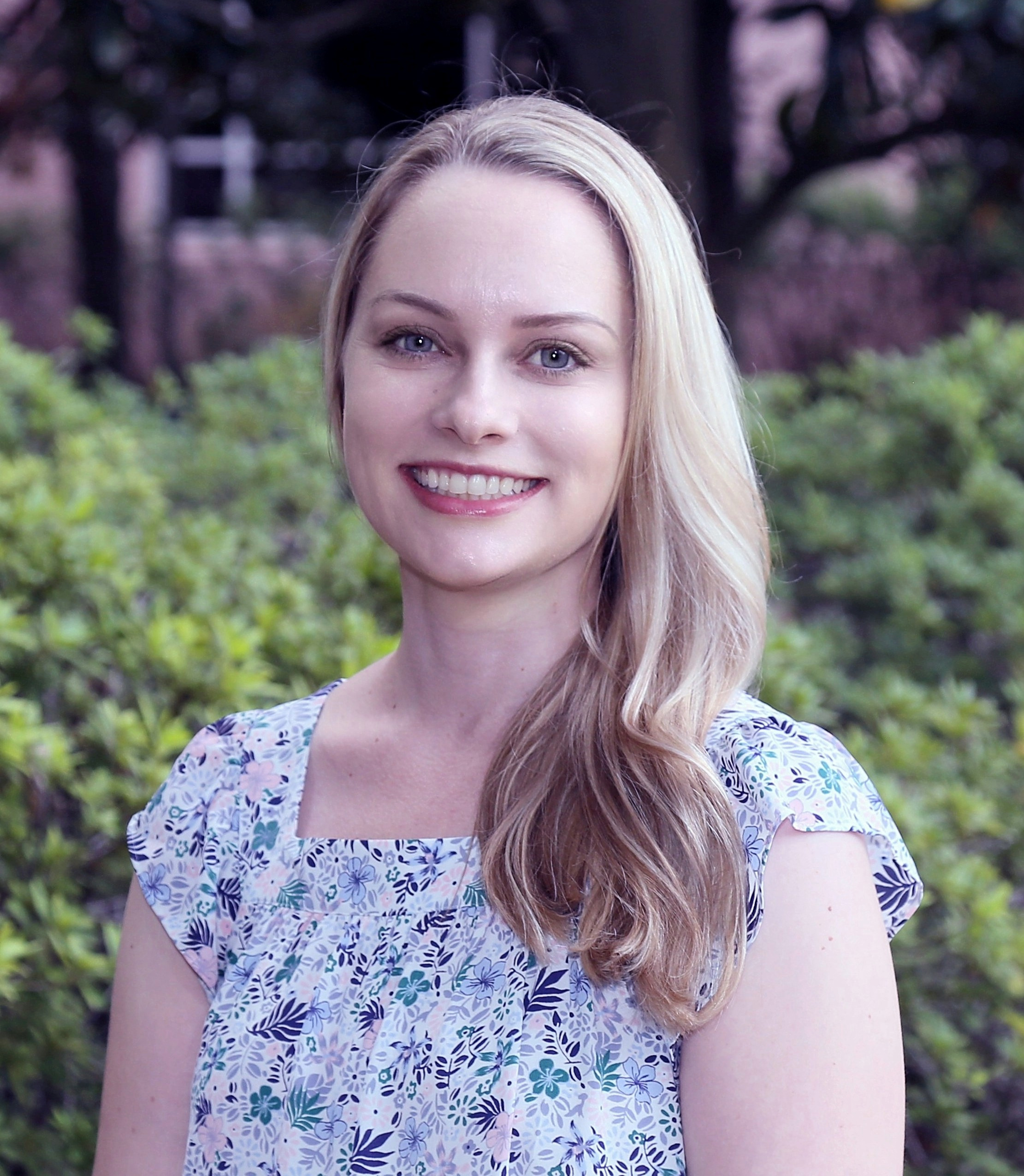 Amanda Brink Headshot